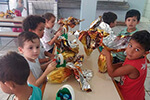 Entrega de ovos de Páscoa